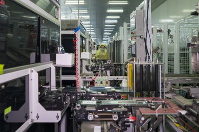 無錫市惠山區(qū)人民政府 擁抱互聯(lián)網(wǎng)+，打造智慧服務(wù)新標(biāo)桿